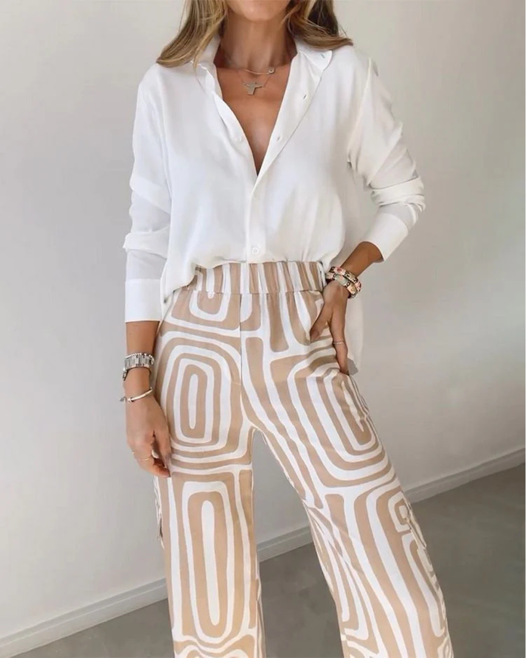 Conjunto Elegante de duas peças com Mangas Compridas para Ocasiões Especiais
