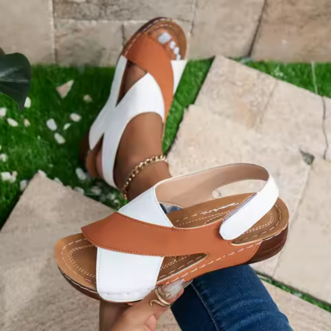 Sandálias Ortopédicas Bicolores para Mulher com Sola Antiderrapante e Design de Tira Cruzada
