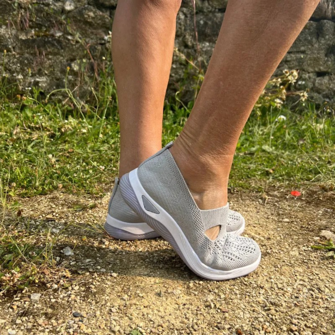 Sapatos ortopédicos confortáveis para mulher