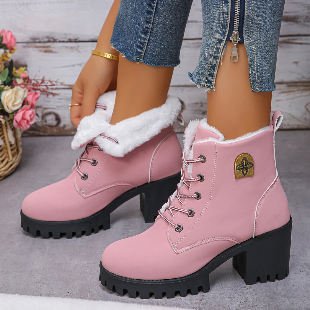 Botins Femininos de Salto Alto com Cordões e Forro de Pelúcia