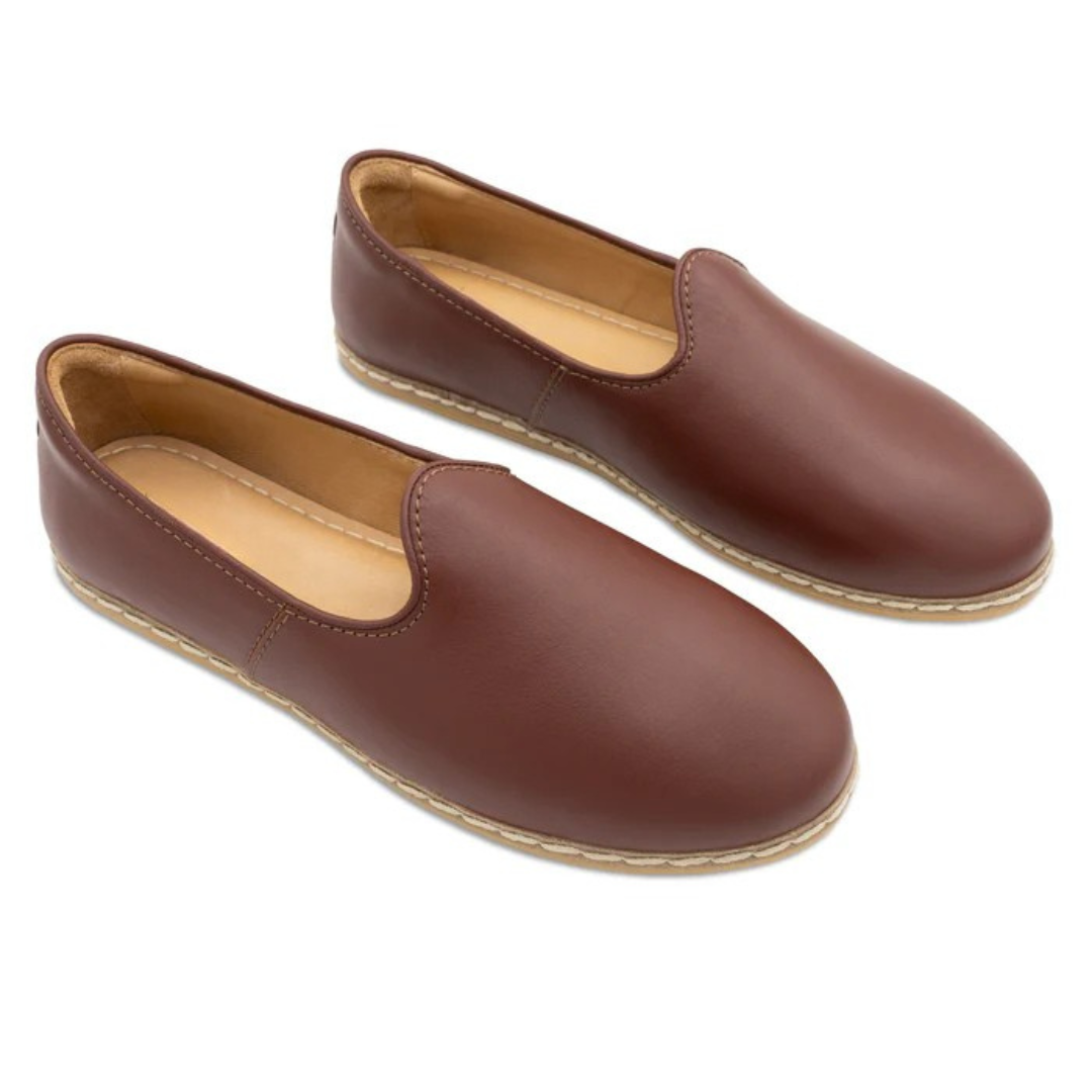 Mocassins em Pele com Sola Cosida e Design Minimalista Unisexo