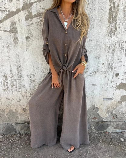 Conjunto de Duas Peças de Macacão de Pernas Largas para Mulher com Camisa com Botões e laço à Frente