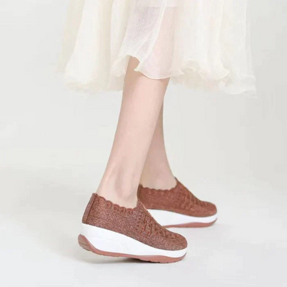 Sapatilhas Slip-on Bordadas e Elegantes com Ajuste Elástico