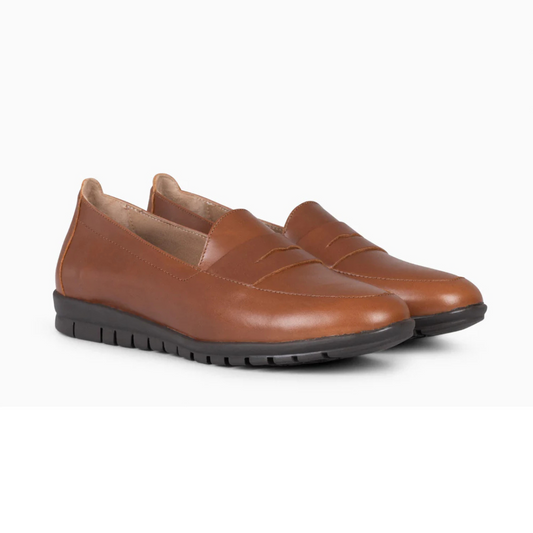 Sapatos de mocassim com sola plana