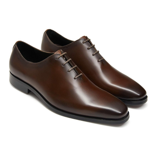 Sapatos de homem com sola ergonómica e elegante