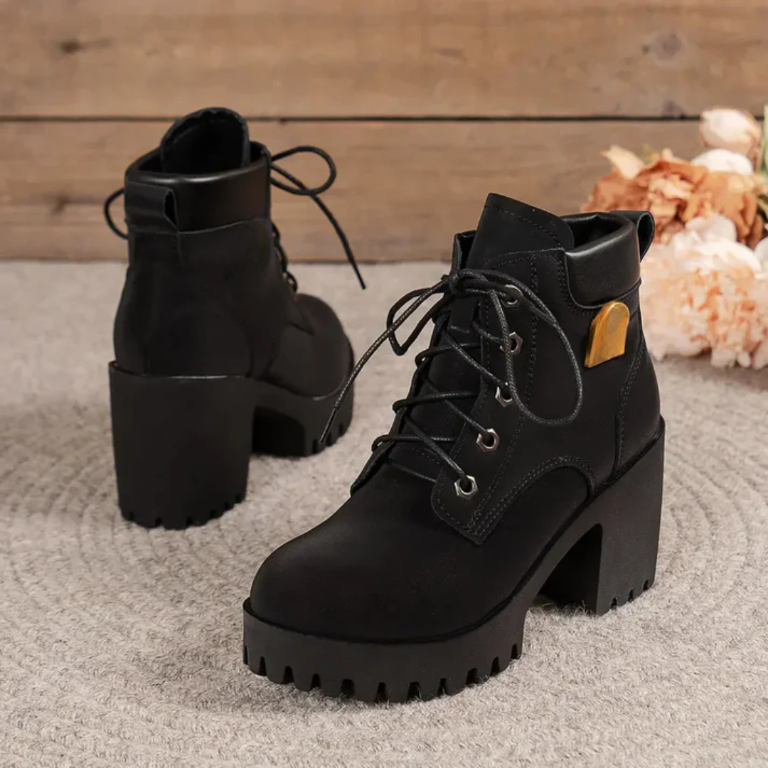 Botas de plataforma em couro para mulher