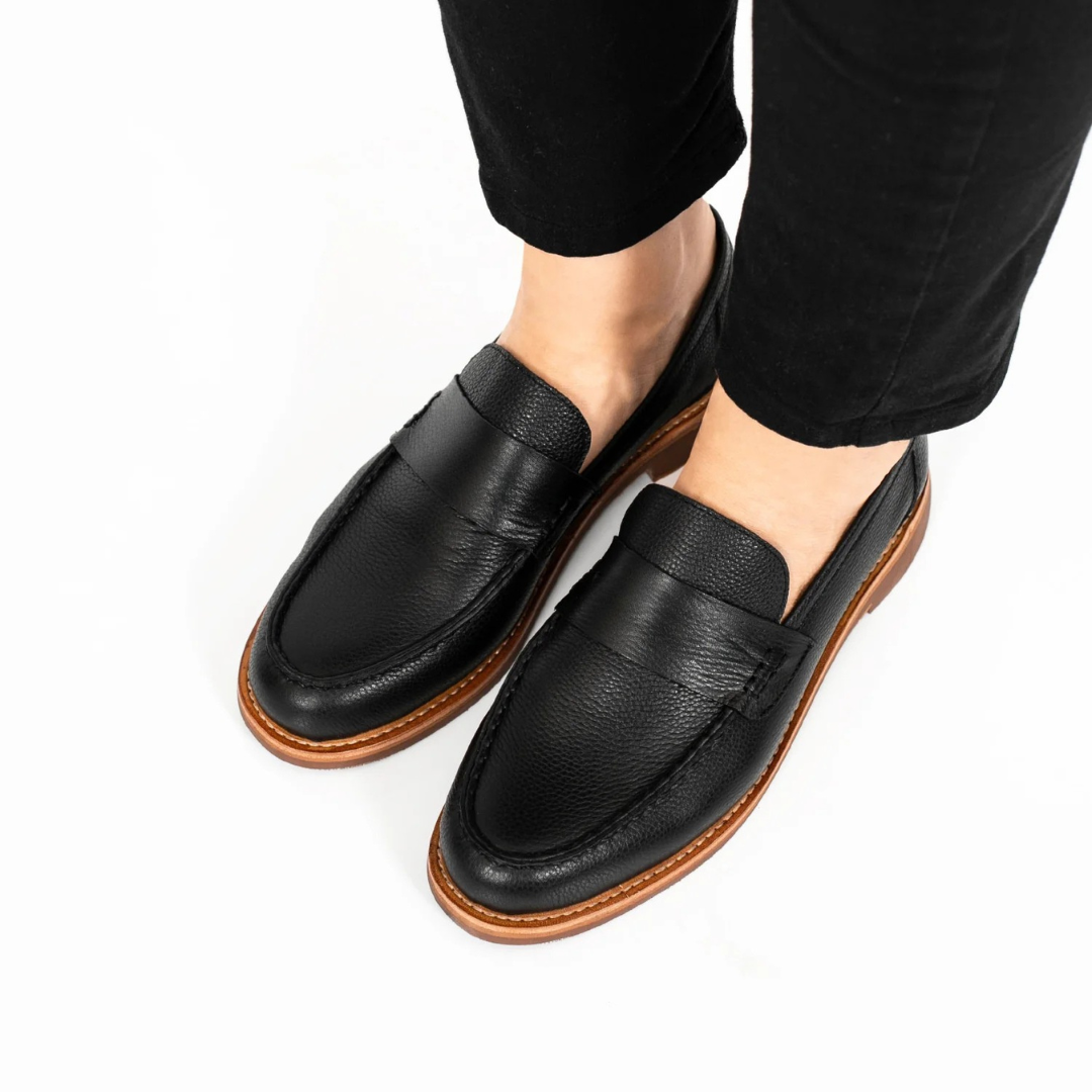 Sapatos mocassins com sola ortopédica para mulher