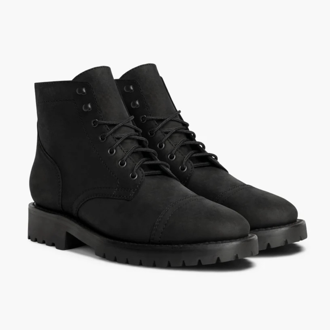 Botins Clássicos de Couro com Atacadores e Sola Resistente para Homem