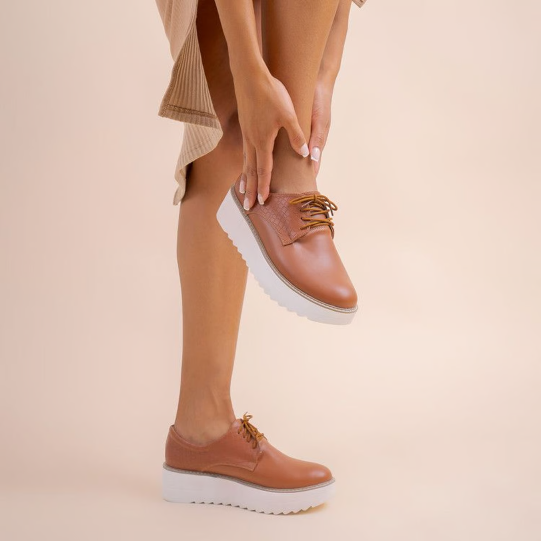 Sapatos de Plataforma Casuais para Mulher com Atacadores e Design Texturado