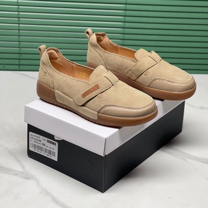 Sapatos mocassim de senhora com fecho de velcro