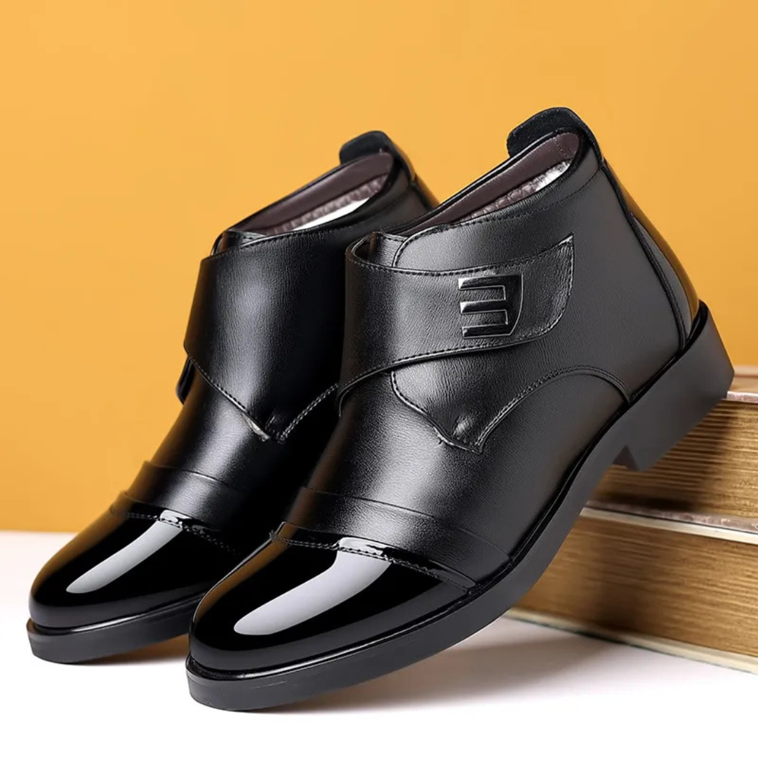 Botas de Couro Elegantes com Forro Térmico Interno para Homem