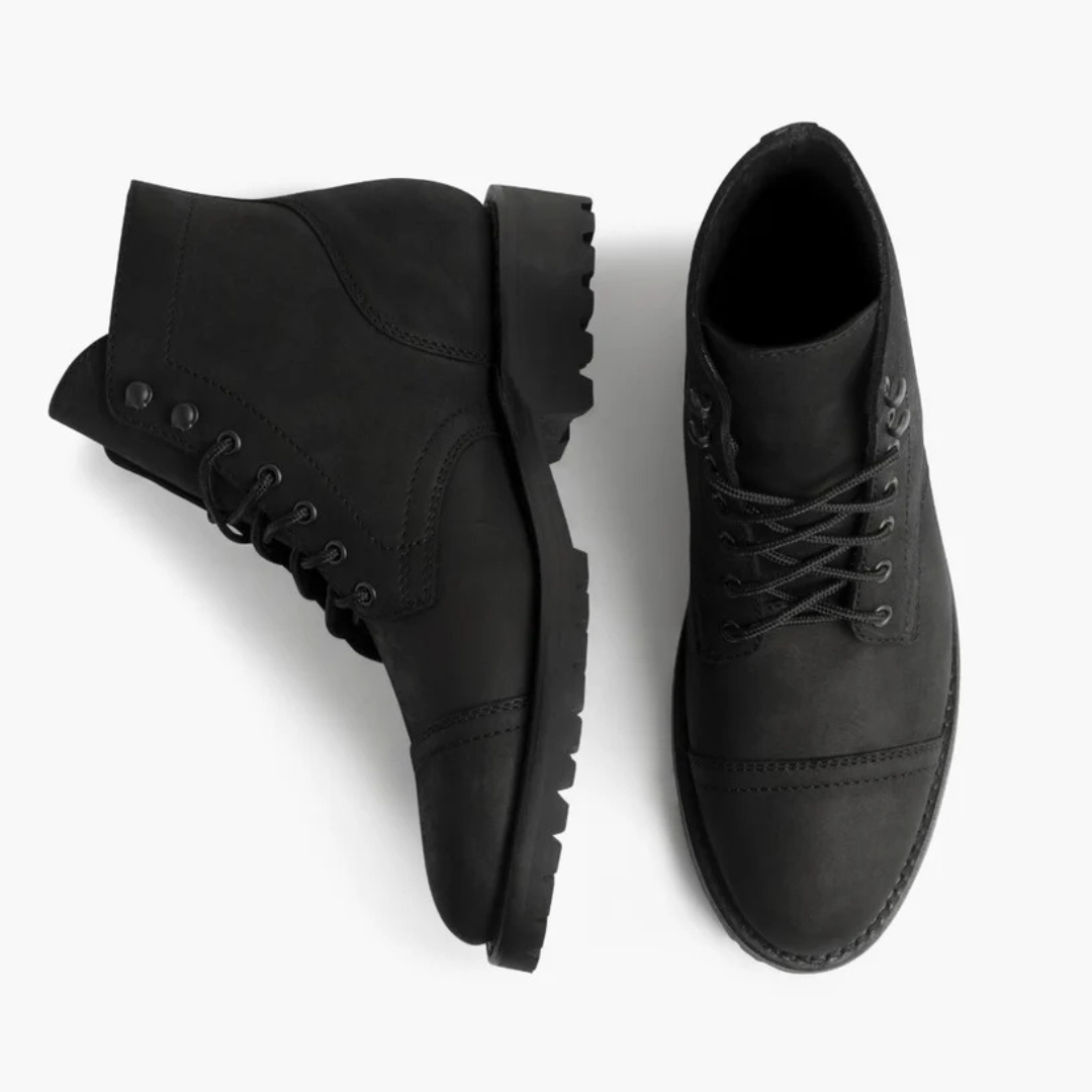 Botins Clássicos de Couro com Atacadores e Sola Resistente para Homem