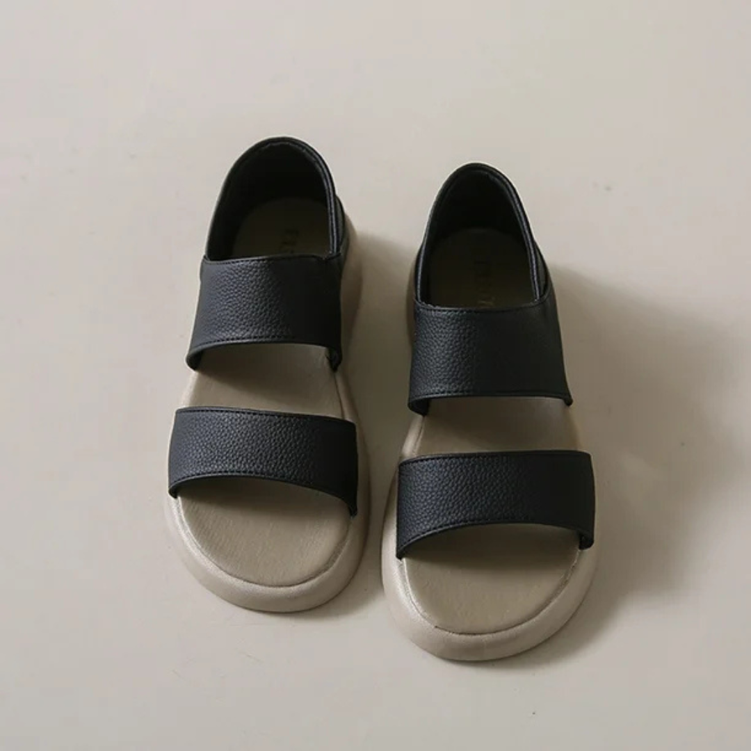 Sandálias elegantes de couro com sola grossa e ergonómica