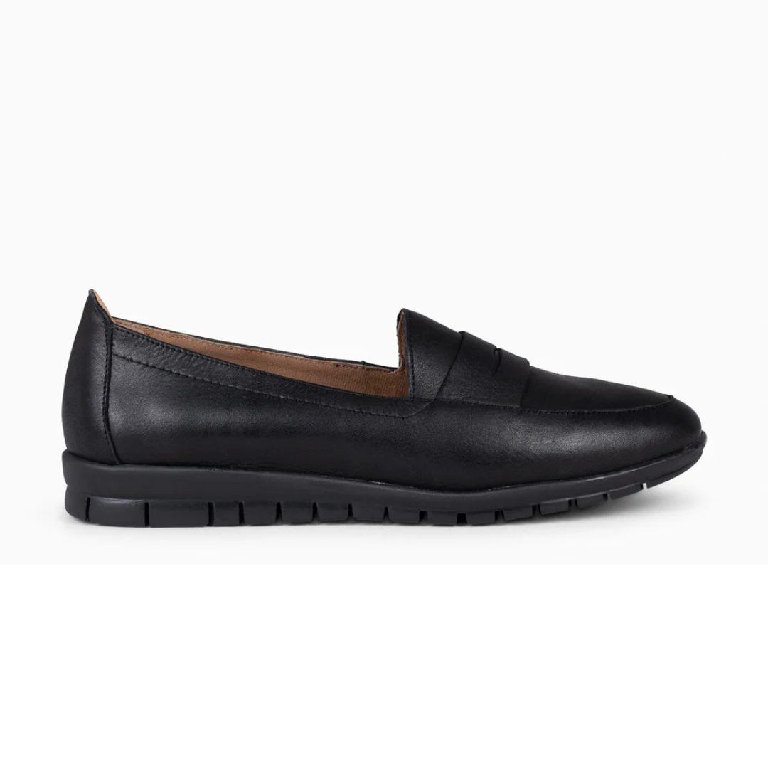 Sapatos de mocassim com sola plana