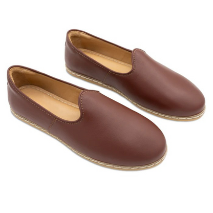 Mocassins em Pele com Sola Cosida e Design Minimalista Unisexo